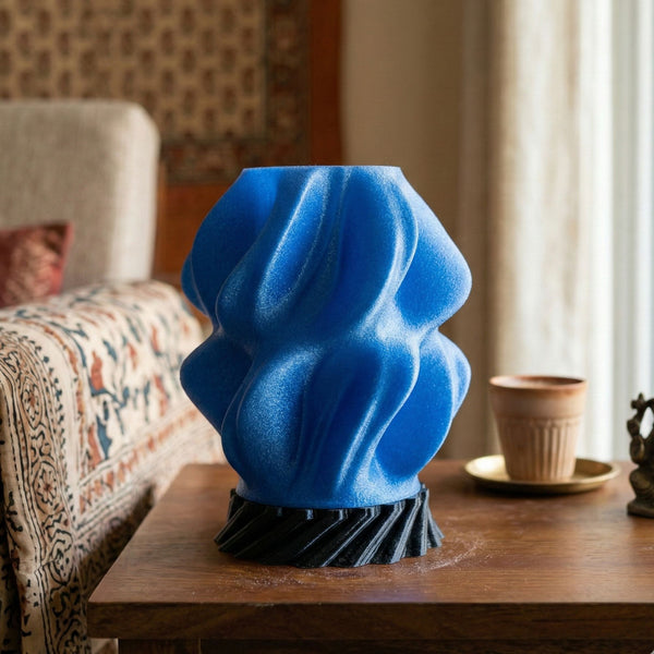 Aivanha Curve Lamp